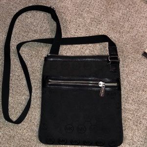 MK CROSSBODY BAG 🖤